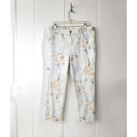 Chico's Pants - Chico's Platinum Jeggins White Jeans with Soft Faded Floral Print